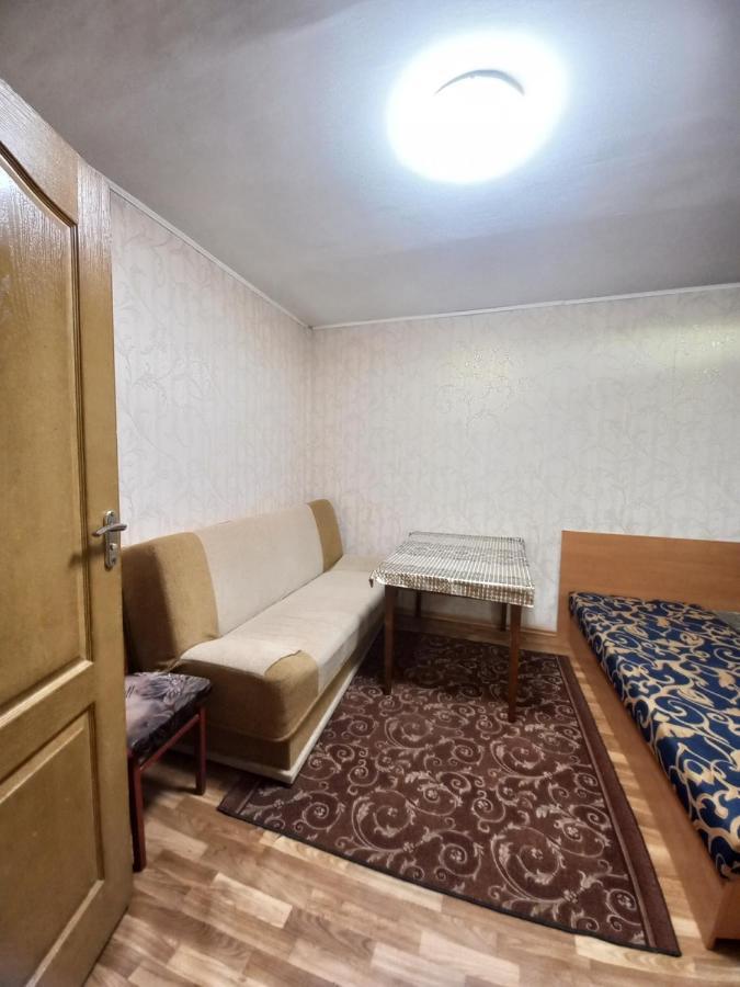 2 Комн Кв Юзр С Кондиционером, Раздел Комнаты Τσερκάσι Εξωτερικό φωτογραφία